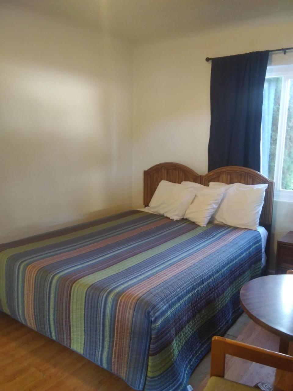 Fir Grove Motel Reedsport Exteriör bild